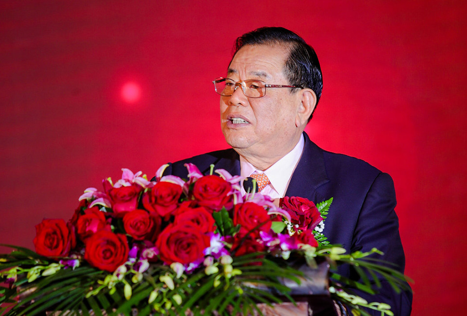 德業(yè)人將用心堅(jiān)守使命,<br>為實(shí)現(xiàn)夢(mèng)想不懼櫛風(fēng)沐雨、砥礪前行。